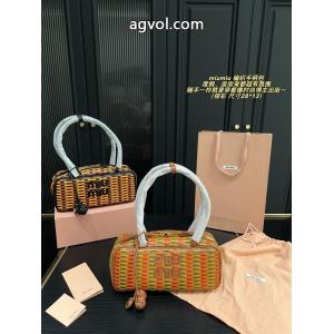 ブランド コピー 優良バッグファッション感満々素敵なデザインMIUMIU