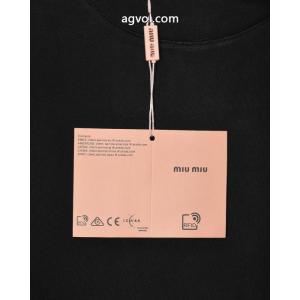 魅力的な今年らしい高品質長袖Tシャツ偽物 通販 MIUMIU