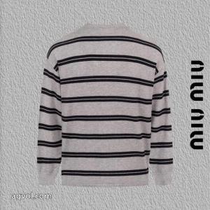 miumiu刺繍イニシャルストライプニットセーターコート