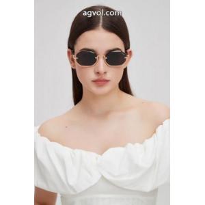 スーパー コピー ブランド完売再入荷  最安値に挑戦高級感溢るメガネMIUMIU