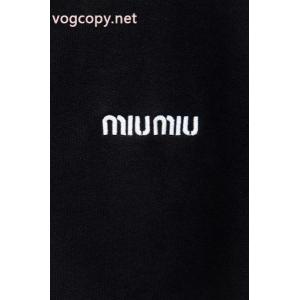 miumiu新型重工業ハーフファスナーダブルポケットパーカー