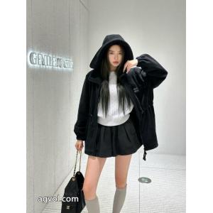 ブランド アクセサリー 激安MIUMIUコート最先端ファション 雑誌掲載アイテム  今季のトレンド人気新作