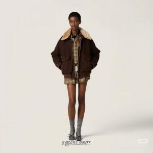 綿入れの服コートMIUMIUスーパー コピー 品海外限定 定番モデル 日本未入荷