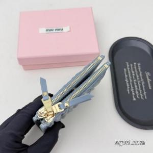 財布ブランド コピーミュウミュウ人気セール250%新品 カラー豊富 質感に満足