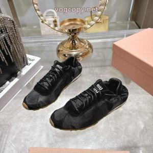 爆発的人気 トレンド新作 最新作期間限定セールブランド コピー 激安MIUMIUスニーカー