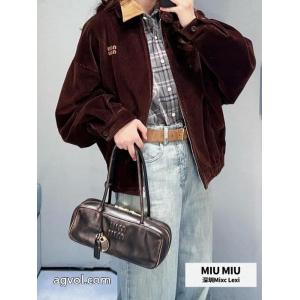 冬に最強アイテム コレで完璧! 高級感演出MIUMIUスーパー コピー 販売コート
