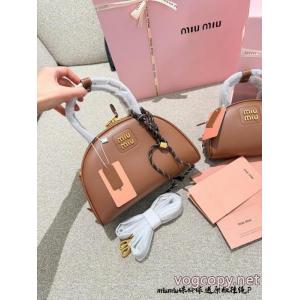 超激得 時代の風潮 人気アイテム多数ブランド 偽物MIUMIUバッグ