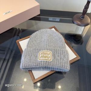 MIUMIU気になるアイテム人気 新着品 手頃価格でオシャレスーパー コピー ブランド 専門店    帽子.
