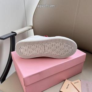     スニーカースーパー コピー ブランド 通販カジュアルに使える 着まわし抜群カラー SALE品追加MIUMIU.