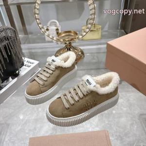     スニーカー偽 ブランド 販売MIUMIU2026秋冬新作 SALE品追加 最安値に挑戦.