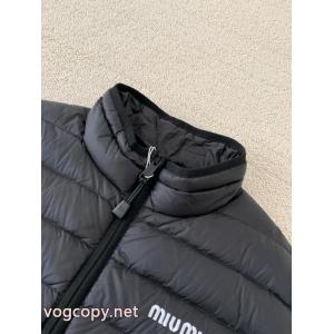 ブランド 通販店軽量で大容量 数量限定再入荷 顧客セール大特価ミュウミュウ    ダウンジャケット.