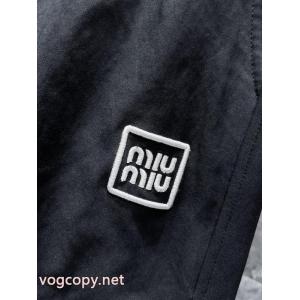 秋冬新作 素敵なスタイルを演出する 圧倒的人気新着MIUMIUズボン偽 ブランド 販売
