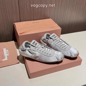     スニーカーカジュアル通販 強い魅力を感じる一枚  最高のエレガントスーパー コピー メンズMIUMIU.