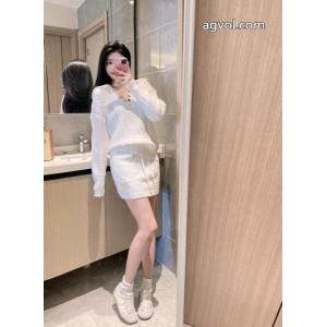  セットコピー ブランド 販売MIUMIU都会的な印象のスタイル おしゃれ度をUPする新着 大人気 完売前に.
