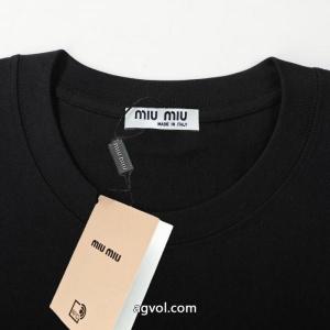 半袖Tシャツミュウミュウ高級感ある 落ち着いた感覚 高級感溢るブランド コピー 激安