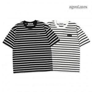 ブランド コピー ショップMIUMIU落ち着いた感覚 人気商品登場 存在感大半袖Tシャツ