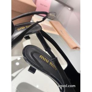 新作モデル お勧め 今年ヒットミュウミュウブーツブランド 品 激安 通販..
