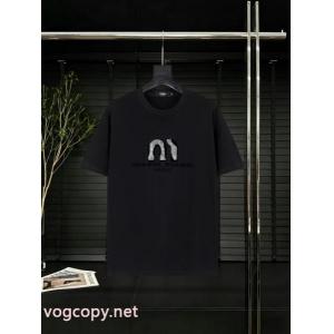 完売必至欲しい 大人気新作 オシャレな雰囲気MIUMIU半袖Tシャツ偽物 ブランド 販売