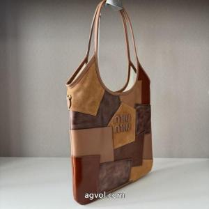     バッグMIUMIU大好評 2026SS 最新作デザイン 目玉商品 ブランド コピー 品.