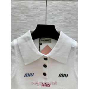 MIUMIU超人気デザイン 風通しの良いフレア 切りっぱなしブランド 偽物 通販シャツ..