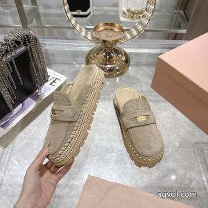 MIUMIUスニーカー品が良い 品質保証 十分な耐久性偽物 通販 サイト.