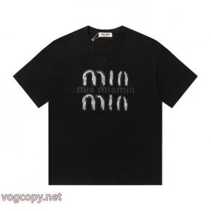高級ブランド超安特価 好評品 ストリートを感じさせる半袖Tシャツスーパー コピー 品MIUMIU