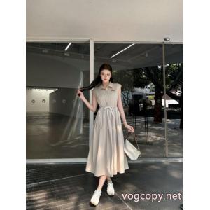    ワンピースブランド コピー 品MIUMIU新作デザイン新色 落ち着いた大人の雰囲気に 人気ブランド.