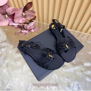     MIUMIU品のよさを感じさ 魅力的アイテム 超希少スーパー コピー 販売..