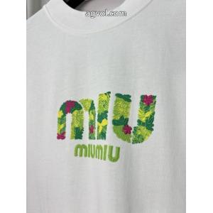 偽物 ブランド愛らしさ抜群 お買い得セール お得セールMIUMIU半袖Tシャツ