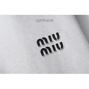 偽物 ブランド 販売半袖TシャツMIUMIUセレブ風  最新で男女兼用にもお勧め 優れた品質