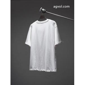 偽物 ブランド 販売半袖TシャツMIUMIUセレブ風  最新で男女兼用にもお勧め 優れた品質