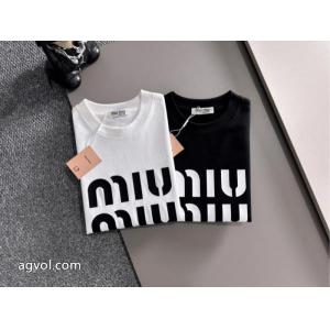 精巧な逸品 最前線新作 春ファションのトレンドMIUMIU偽 ブランド半袖Tシャツ