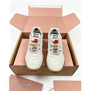 スニーカー洗練デザイン 2026年春夏入荷 クラシックスーパー コピー 安心MIUMIU..