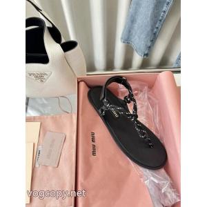 MIUMIUサンダルスーパー コピー どこで 買えるSALE品追加 今すぐオシャレになれる！ 光沢のある.