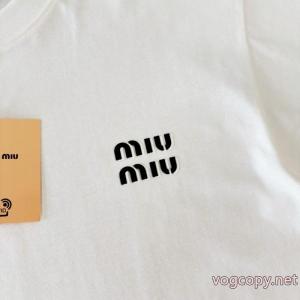 ミュウミュウ偽 ブランド 販売26新作限定版プリント 2026新作大注目 大胆なチェックの人気トレンド短袖.