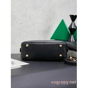 大人キレイに仕立てる  高級感も漂い 高級感UPコピー ブランド 通販MIUMIUバッグ..