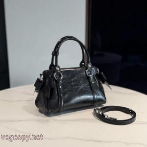 MIUMIUバッグ抜け感のあるスタイルが完成 人気アイテム 今年発売偽物 ブランド 激安..