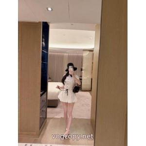 偽物 ブランド 販売MIUMIU新作で希少 国内込 可愛い一枚革仕立て    ワンピース.