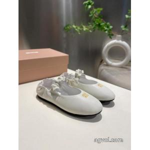 人気話題 セレブ風  圧倒的人気新着スニーカースーパー ブランド コピーMIUMIU.
