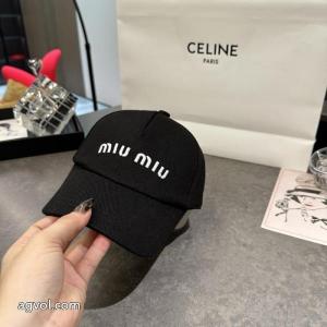 アクティブシーンに欠かせない存在 ストリートに溢れるウェア 存在感があるMIUMIUスーパー コピー ブランド 通販帽子.