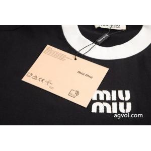 半袖TシャツMIUMIUブランド コピー 専門店機能性抜群 すぐお届け　2026新作 数量限定在庫限り