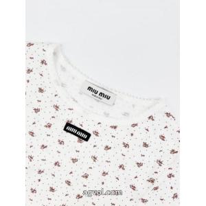 MIUMIUスーパー コピー 安心最高級品質の 2026年最旬トレンド 注目度UP！半袖Tシャツ
