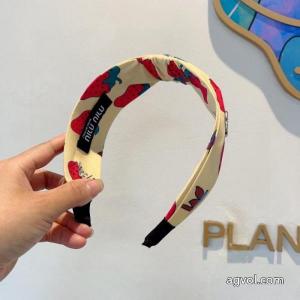 ミュウミュウアクセサリー高級感のあるデザイン 激安即発 売上ランキング1位ブランド コピー 品..