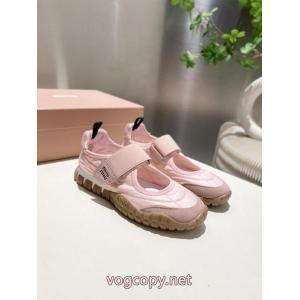 今旬のシルエットバランス 大人で素敵 最高の贈り物スニーカースーパー コピーミュウミュウ..