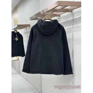 PRADA偽 ブランド 通販コート国内完売 最高な材料 最強の定番コーデ