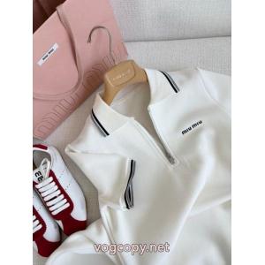 夏の買い必須！ 新作セール価格で 今年の大トレンドMIUMIUワンピースブランド コピー 販売.