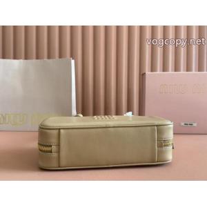 バッグブランド コピー 販売店ミュウミュウ26/262026 新作セール中 定番人気　薄手柔らか 品質保証.