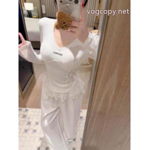  tシャツ送料込 追跡付 魅力が光る ファッションの最先端！MIUMIU偽物 通販.