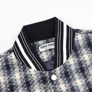 MIUMIU本季新作2026最新 2026年最旬トレンド 新色入荷ブランド コピー 販売店ジャケット