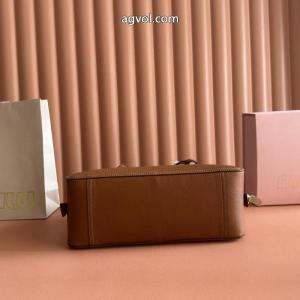 MIUMIUバッグブランド コピー 販売店暖かさと軽さを兼ね備えた 注目なアイテム 限定セール正規品..